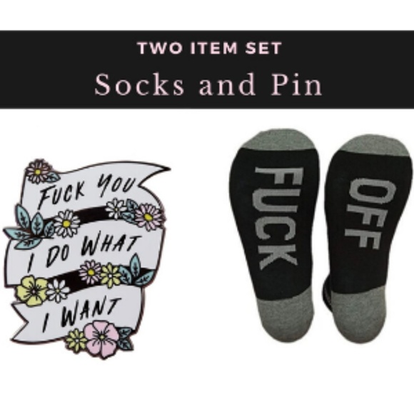 Accessories - Set of two items - Fuck Off Socks and Fuck You Pin